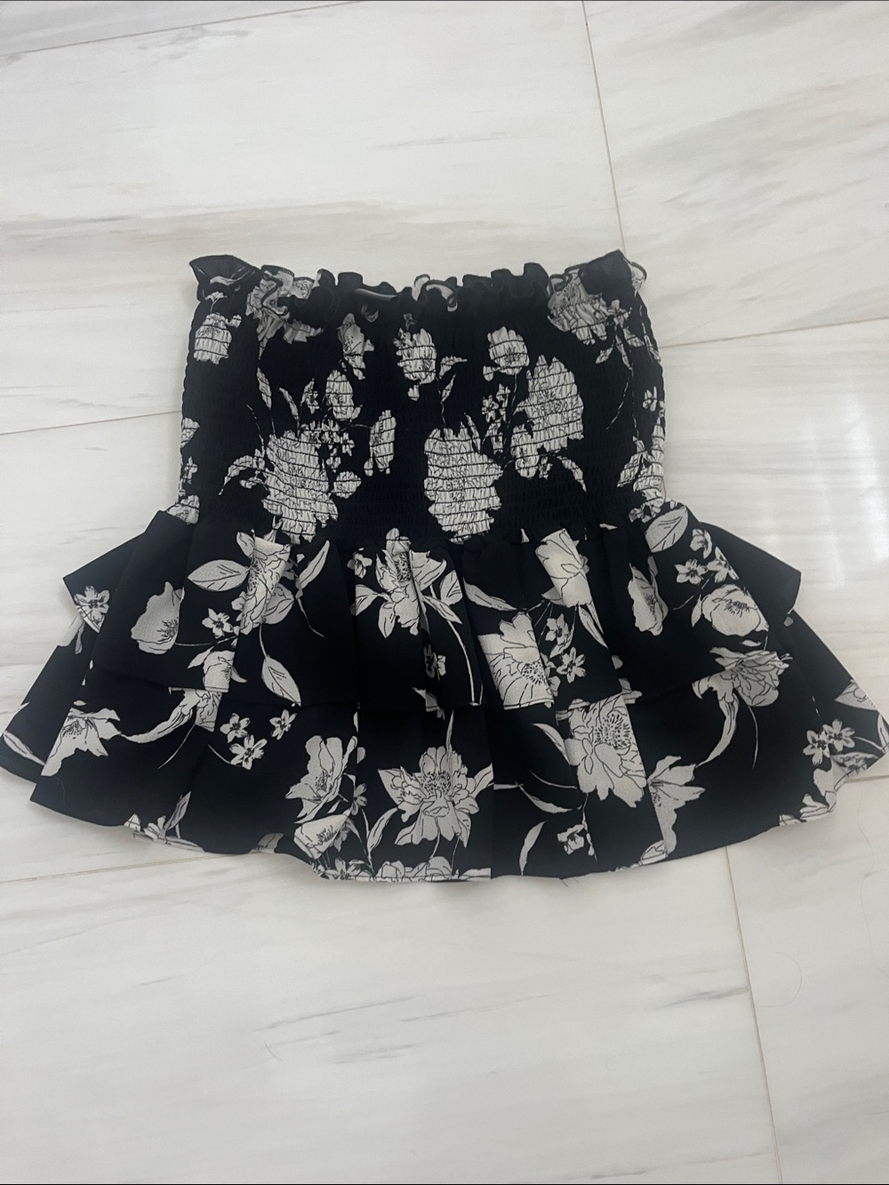 Aqua by Bloomingdales Black & White Floral Smocked Tiered Mini Skirt